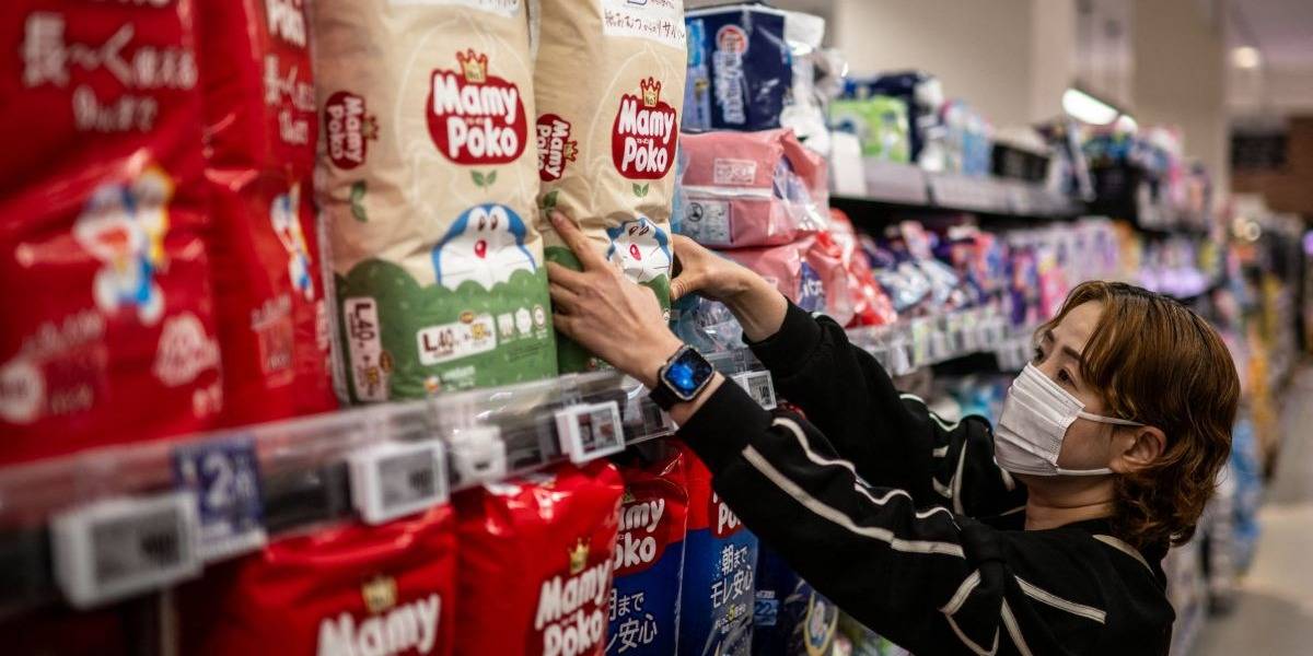 日媒：石脑油成本飙升引发连锁反应，日本生活必需品价格接连上涨